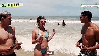 Hot influencer kisses married tourist on beach in Brazil!